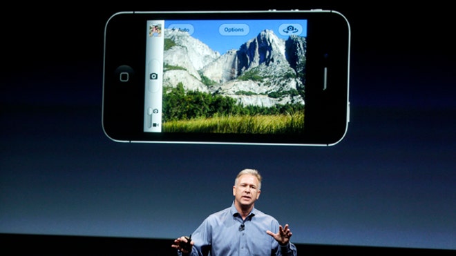 Phil Schiller talks about the camera on the iPhone 4S